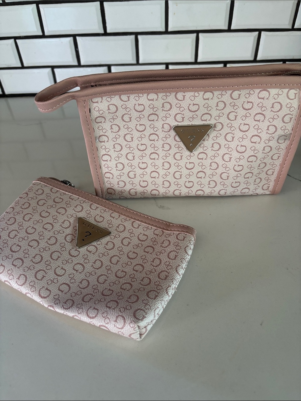 NWOT GUESS Junction Travel Cosmetic Duo Pouch Set, Blush & Cream